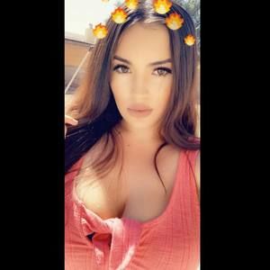 Meet your Posher, Briana